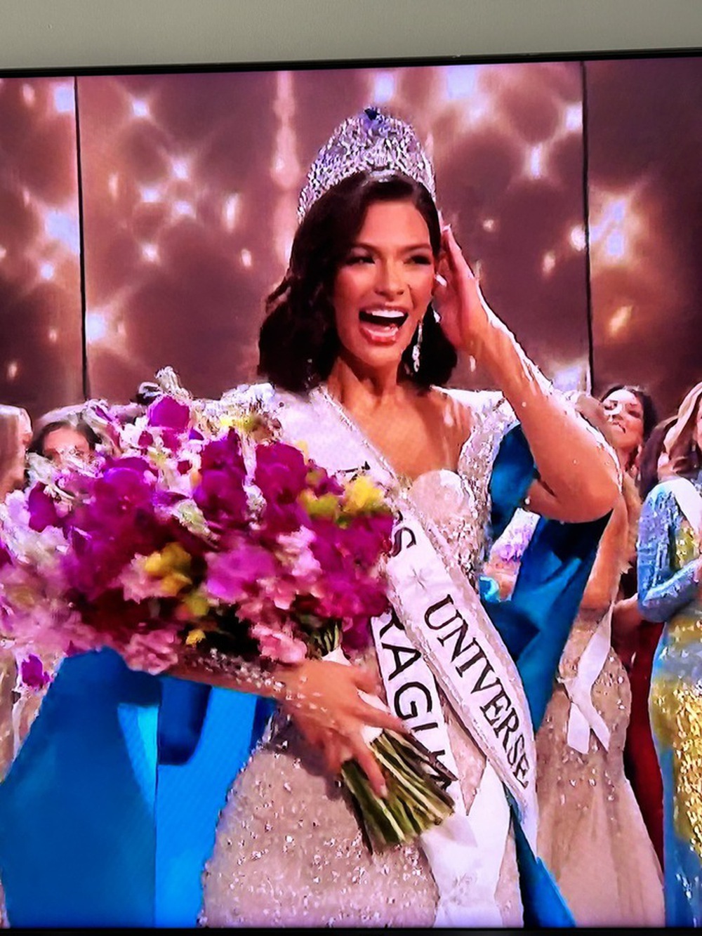 Chung kết Miss Universe 2023: Nhan sắc Nicaragua lên ngôi, Quỳnh Hoa trắng tay - Ảnh 4.