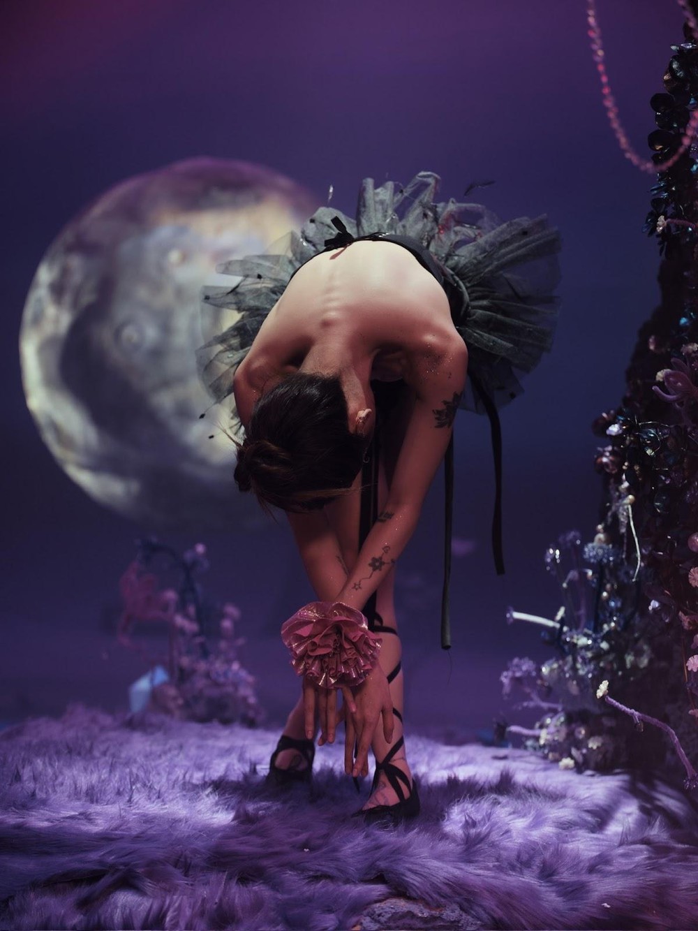 Ca sĩ Phương Ly ra MV mới Little Love (But No Limit) đầy mộng mơ, nữ tính - Ảnh 3.