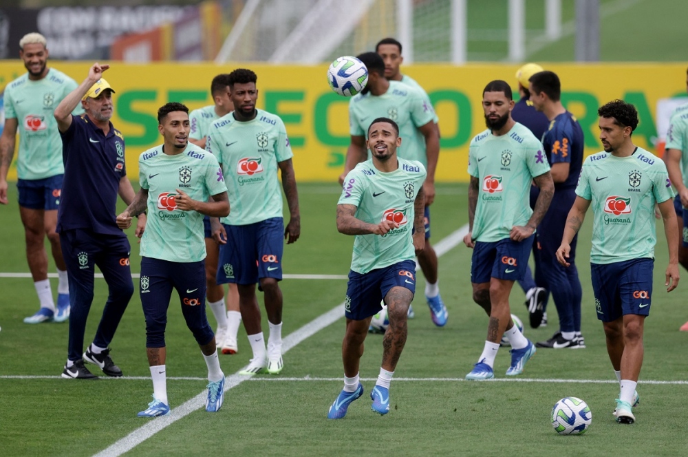 Sao Arsenal chấn thương vẫn phải cùng ĐT Brazil đá siêu kinh điển với Argentina - Ảnh 1.