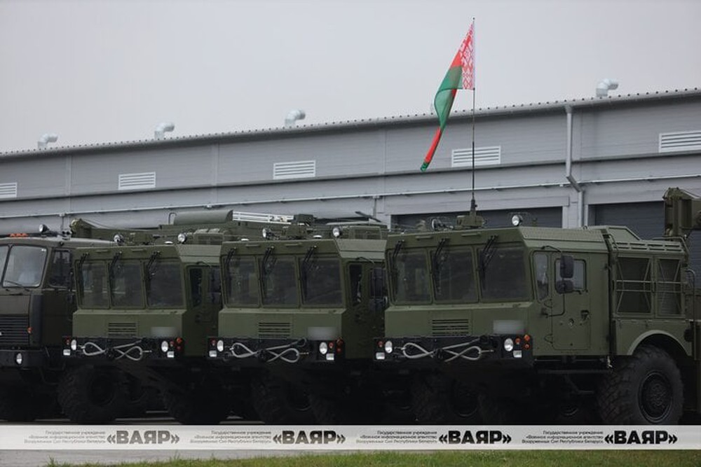 NATO lo lắng khi Belarus sở hữu pháo tên lửa nguy hiểm nhất châu Âu - Ảnh 1.