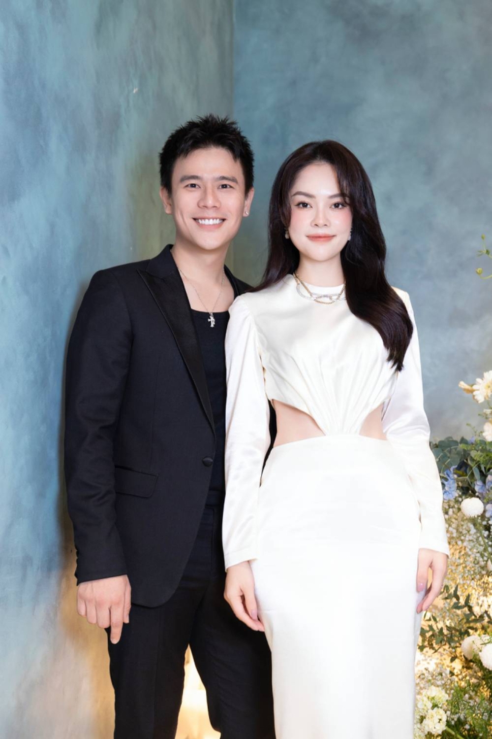 Hoa hậu Đặng Thu Thảo, Dương Cẩm Lynh tới chúc mừng Trần Anh Huy lên chức ông chủ - Ảnh 4.