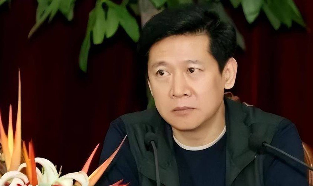 Hoa khôi cảnh sát Trung Quốc: Trợ lý Bộ trưởng không thể giữ làm ‘của riêng’, thân mật với 30 quan chức - Ảnh 2.