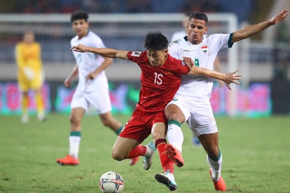 Hơn nửa đội hình chính tuyển Việt Nam có nguy cơ bị cấm thi đấu - Ảnh 1.