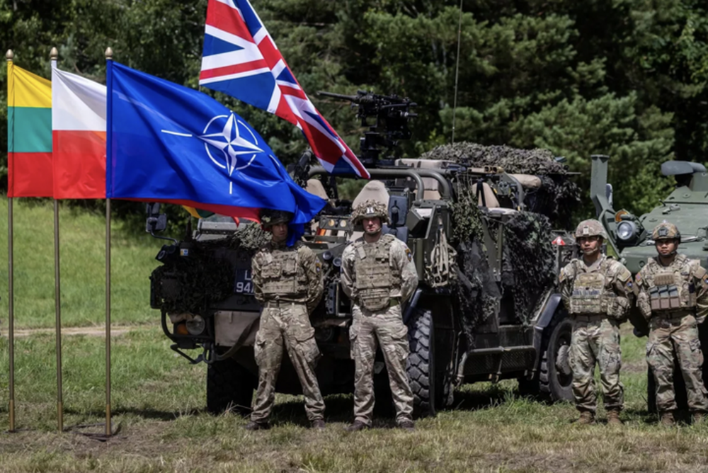 NATO tính lập khu vực Schengen quân sự đối phó Nga - Ảnh 1.