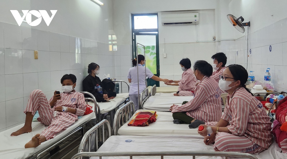 Bệnh nhân mắc bệnh hô hấp tăng cao tại Đà Nẵng, nhiều ca phải thở máy - Ảnh 1.