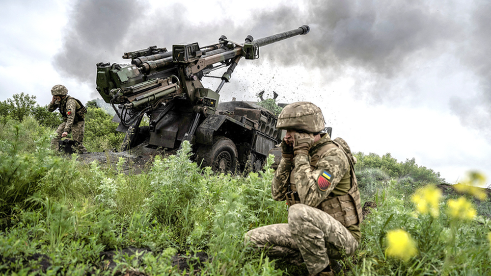 Mất hàng chục xe bọc thép, Nga chọc thủng vùng bất khả xâm phạm của Avdiivka: Quân Ukraine vội vã rút lui - Ảnh 2.