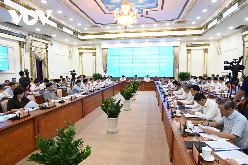 Thủ tướng chủ trì hội nghị về triển khai cơ chế đặc thù phát triển TP.HCM - Ảnh 1.