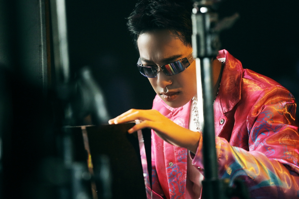 Hậu Vietnam Idol, Hà An Huy bất ngờ xuất hiện trong MV debut của mỹ nhân Giana - Ảnh 2.