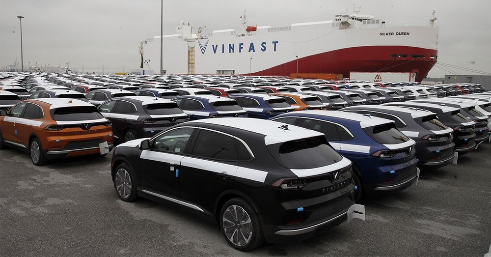 Lộ diện bến cảng VinFast lựa chọn giao lô xe điện VF 8 đầu tiên cho thị trường châu Âu - Ảnh 1.