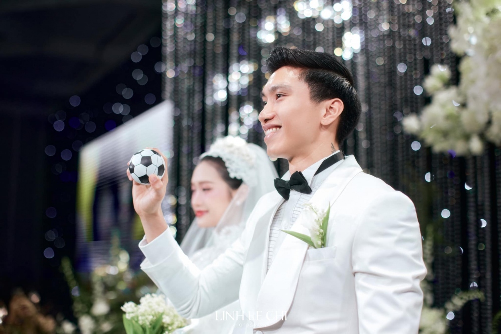 Thầy Park và dàn sao ĐT Việt Nam nô nức dự đám cưới Đoàn Văn Hậu - Ảnh 8.