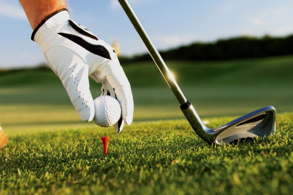 Những góc khuất sân golf - Ảnh 1.