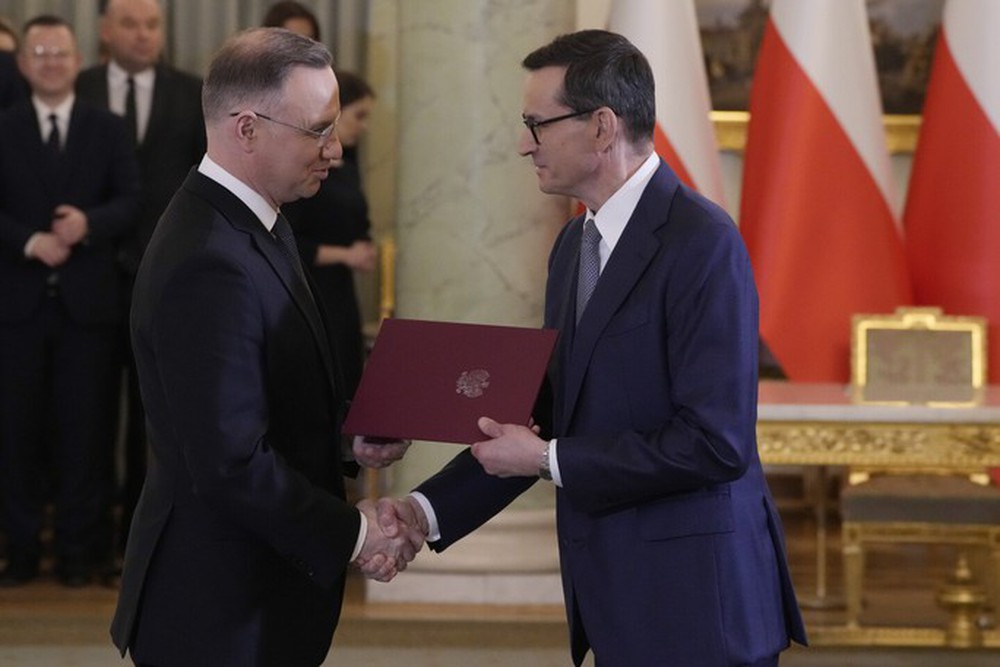 Ba Lan thành lập chính phủ dự kiến chỉ tồn tại... 14 ngày - Ảnh 1.