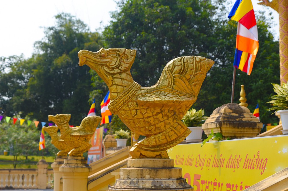 Chiêm ngưỡng kiến trúc độc đáo của chùa Khmer giữa lòng Hà Nội - Ảnh 5.