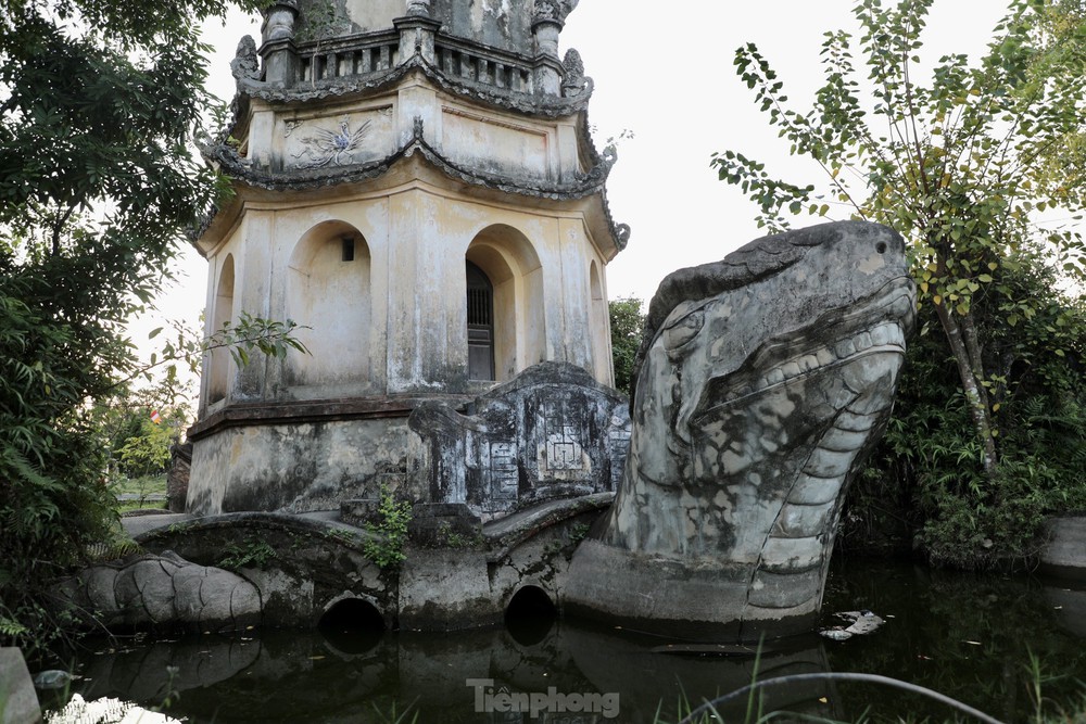 Khám phá chùa thiêng gần 1.000 năm tuổi, lưu giữ báu vật nặng 9 tấn ở Nam Định - Ảnh 10.