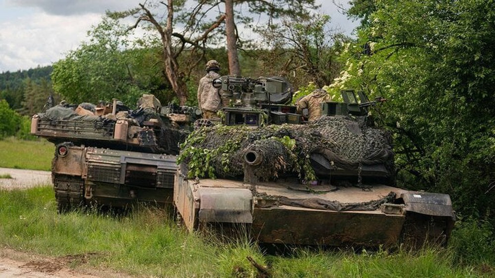 Chuyên gia Đức: 100km chiến tuyến của Nga chỉ có 3 xe tăng M1 Abrams - Ảnh 1.