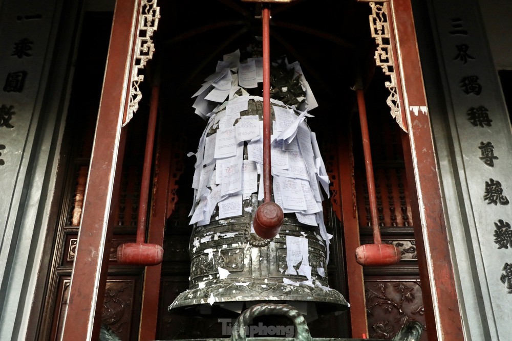 Khám phá chùa thiêng gần 1.000 năm tuổi, lưu giữ báu vật nặng 9 tấn ở Nam Định - Ảnh 21.