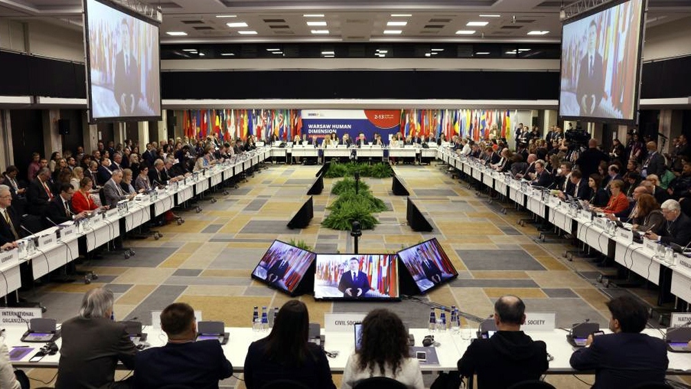 Các nước Baltic tẩy chay cuộc họp cấp Bộ trưởng OSCE vì có Nga tham dự - Ảnh 1.