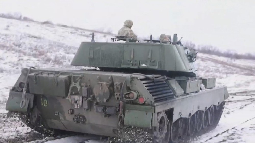 Kharkiv giữ được thế trận phòng thủ nhờ xe tăng Leopard 1A5? - Ảnh 2.