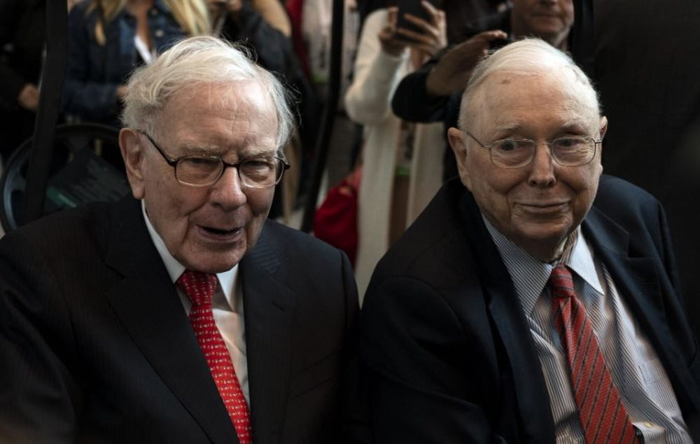Thiên tài đầu tư Charlie Munger qua đời tuổi 99: Cánh tay phải đắc lực và người bạn tâm giao của Warren Buffett - Ảnh 4.