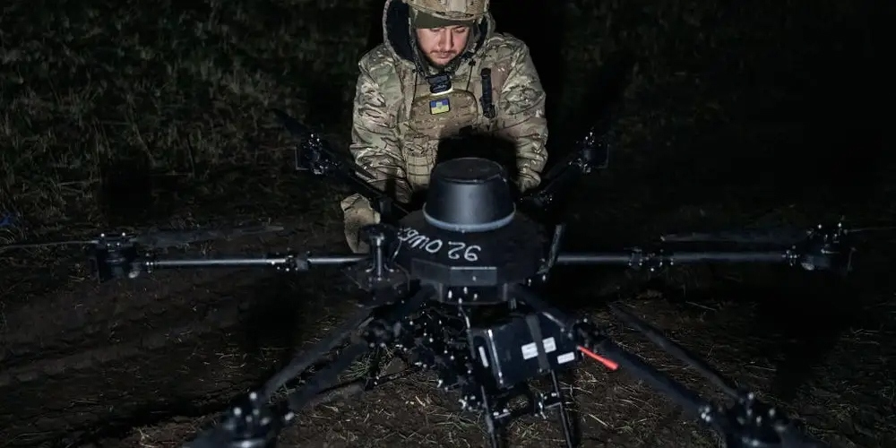 UAV Vampire của Ukraine trở thành “ác mộng” đối với lính Nga - Ảnh 1.