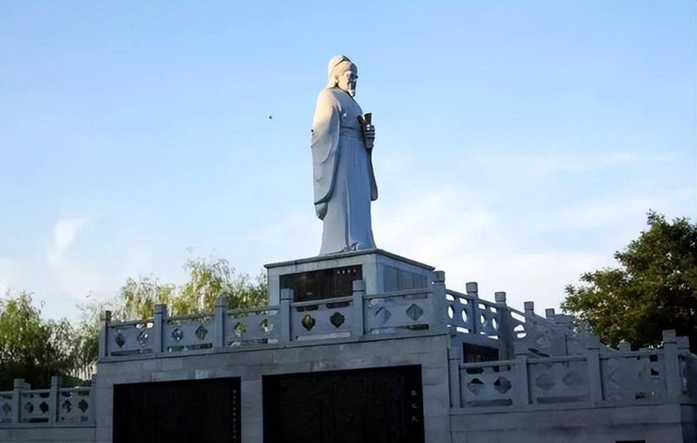 Bí ẩn cây ôm tượng Phật ở Trung Quốc: Chuyên gia giải mã từ câu chuyện già làng kể lại - Ảnh 3.