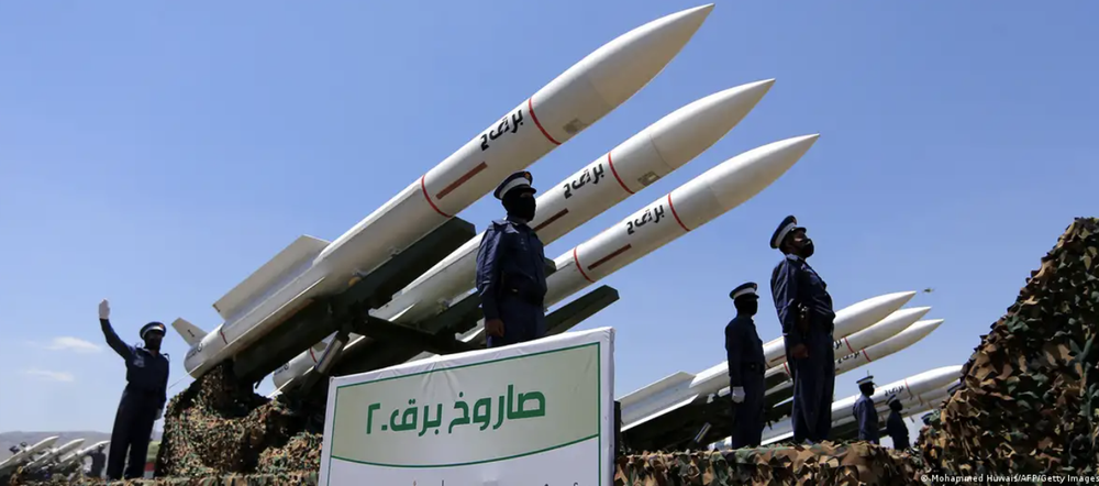 Cận cảnh Israel bắn hạ tên lửa lập kỷ lục của Houthi: Trận chiến lịch sử ngoài không gian bùng nổ - Ảnh 2.