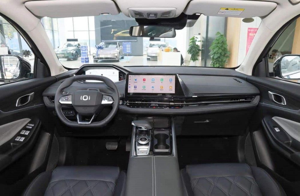 Hãng xe Trung Quốc ra mắt đối thủ Mazda CX-5: đi 100 km tiêu thụ 5,3 lít, giá bán từ 330 triệu đồng - Ảnh 4.