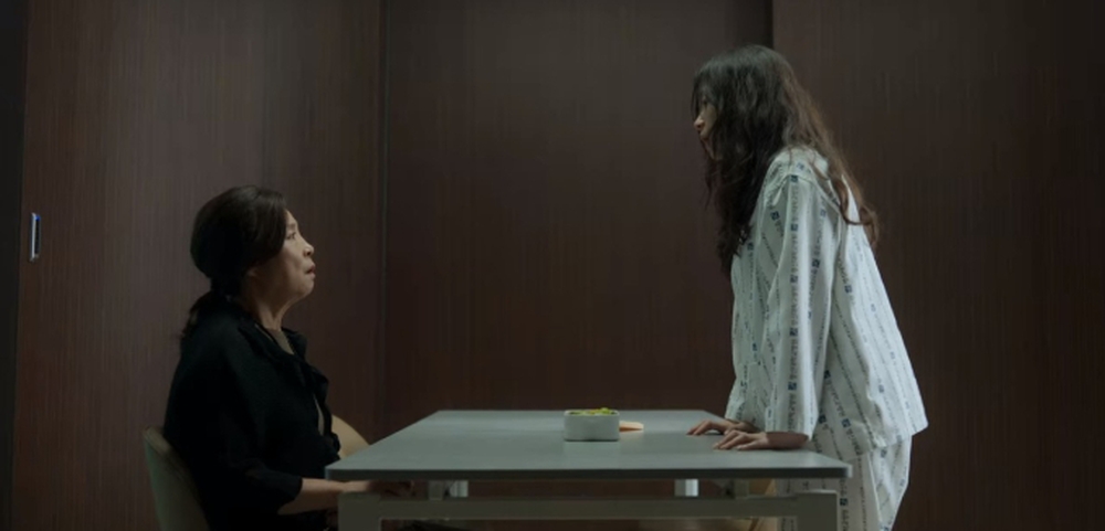 Sao nữ gây sốc khi khỏa thân ở cảnh phim khiến netizen nghẹn ngào, diễn xuất điên cuồng đáng nể phục - Ảnh 2.