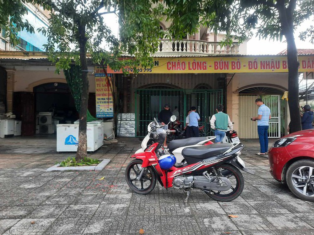 Hé lộ nguyên nhân đàn ông tử vong trong quán cháo lòng - Ảnh 1.