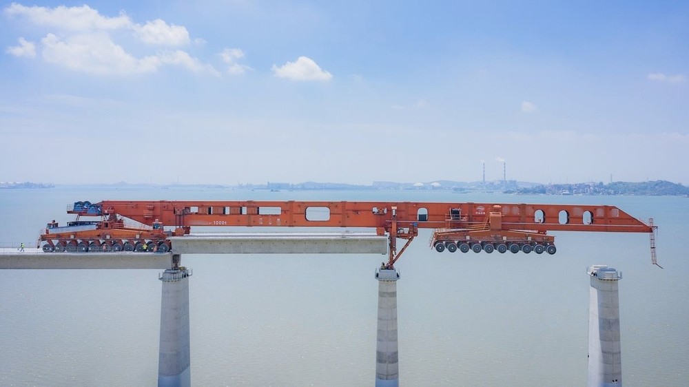 Trung Quốc làm thế nào để xây cầu đường sắt cao tốc xuyên biển 15km chỉ trong hơn 2 năm? - Ảnh 3.