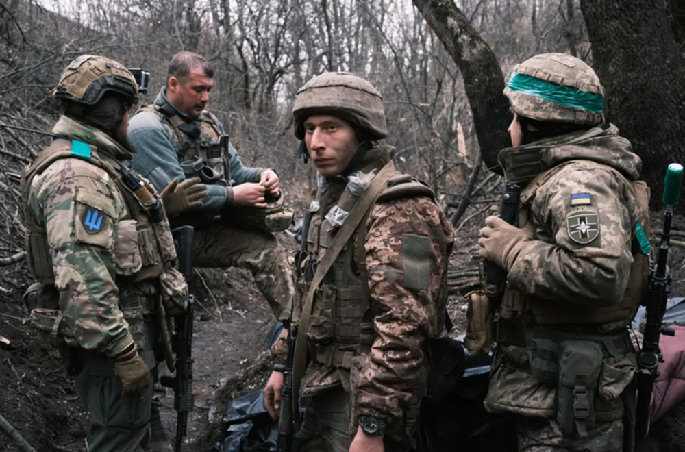 Time: Quân đội Ukraine ngày càng già đi - Ảnh 1.