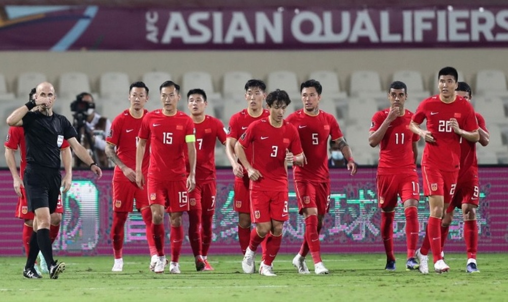 Tuyển Trung Quốc có động thái gây ngỡ ngàng trước đại chiến Thái Lan ở vòng loại World Cup - Ảnh 1.
