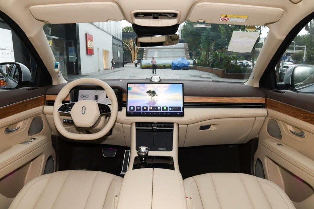 Mẫu SUV gà đẻ trứng vàng của ông trùm công nghệ Huawei bán chạy không tưởng 100.000 đơn hàng chỉ sau hơn 2 tháng ra mắt - Ảnh 4.