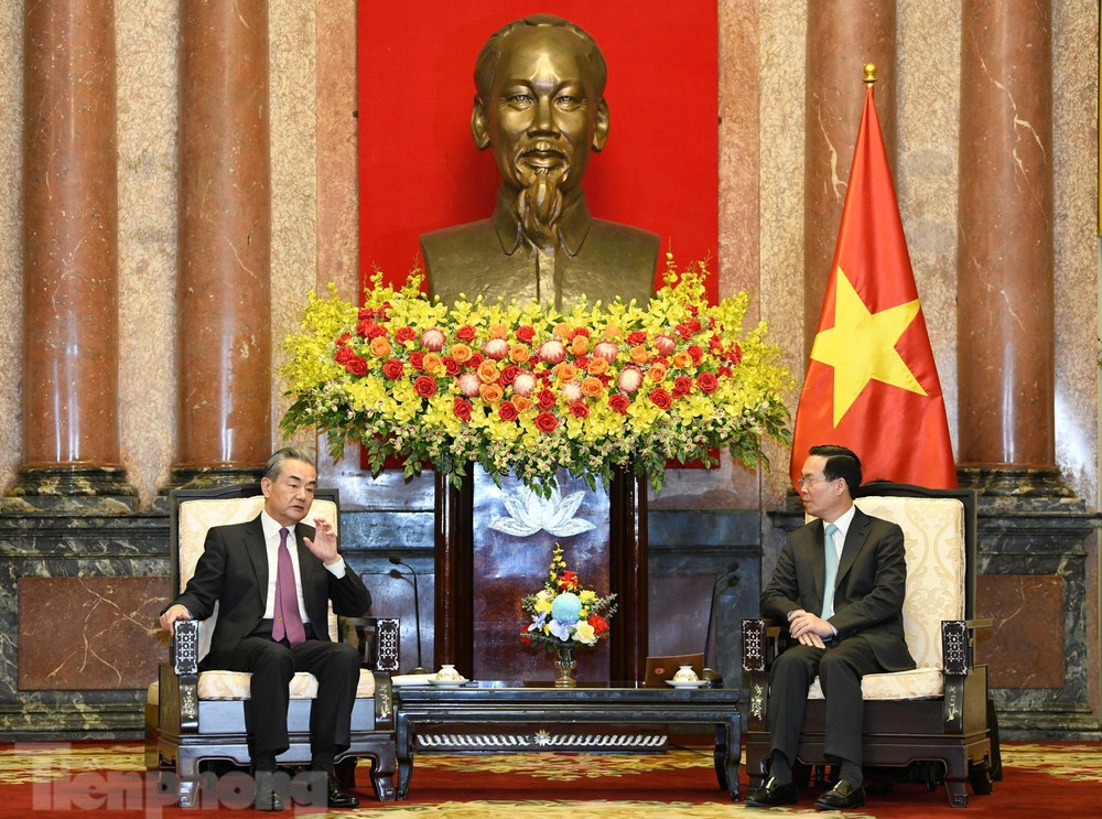 Chủ tịch nước Võ Văn Thưởng tiếp Bộ trưởng Ngoại giao Trung Quốc Vương Nghị - Ảnh 2.