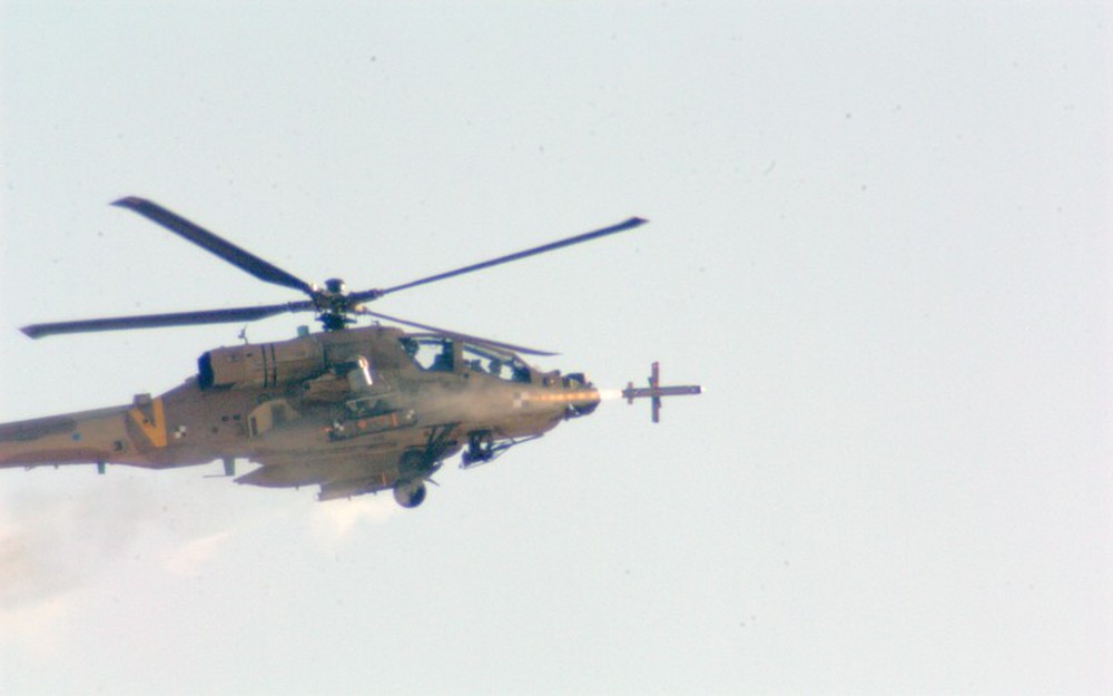 Trực thăng Apache Mỹ mạnh vượt trội nhờ tên lửa Spike NLOS Israel - Ảnh 6.