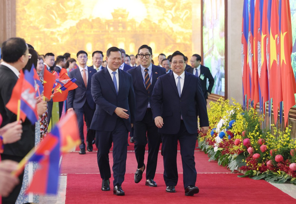 Việt Nam và Campuchia ký kết ba văn kiện hợp tác song phương - Ảnh 1.