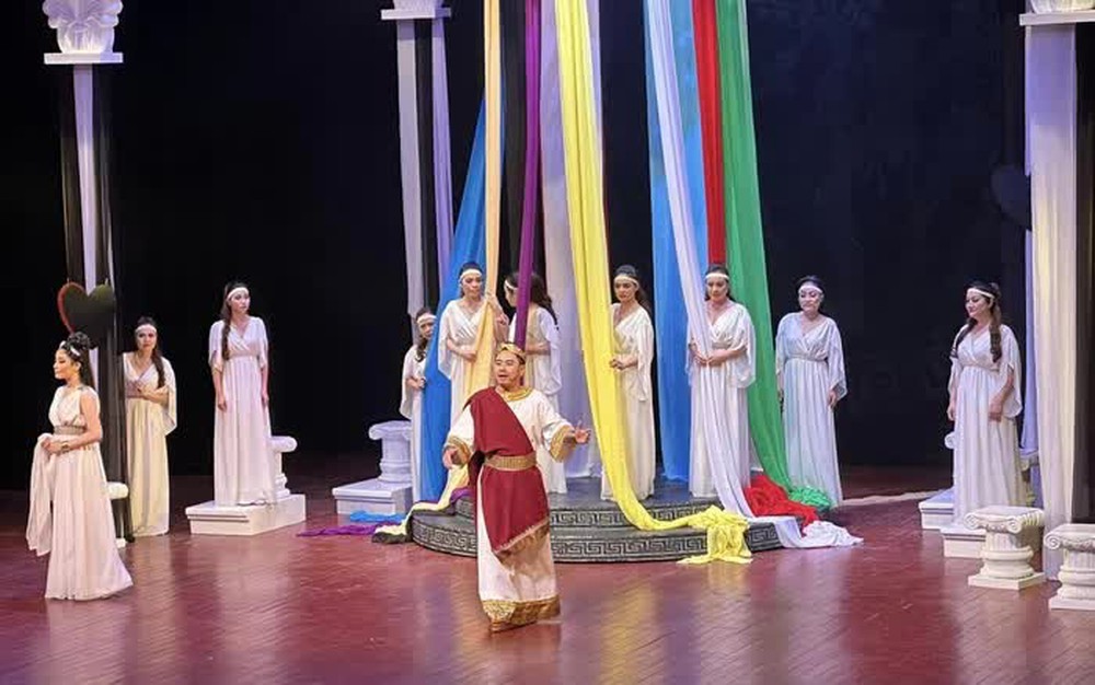 Gia thế của giọng đọc huyền thoại đón danh hiệu Nghệ sĩ Nhân dân ở tuổi U80 - Ảnh 7.