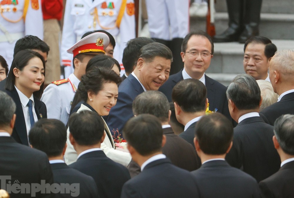Hình ảnh Tổng Bí thư Nguyễn Phú Trọng chủ trì lễ đón Tổng Bí thư, Chủ tịch Trung Quốc Tập Cận Bình - Ảnh 6.