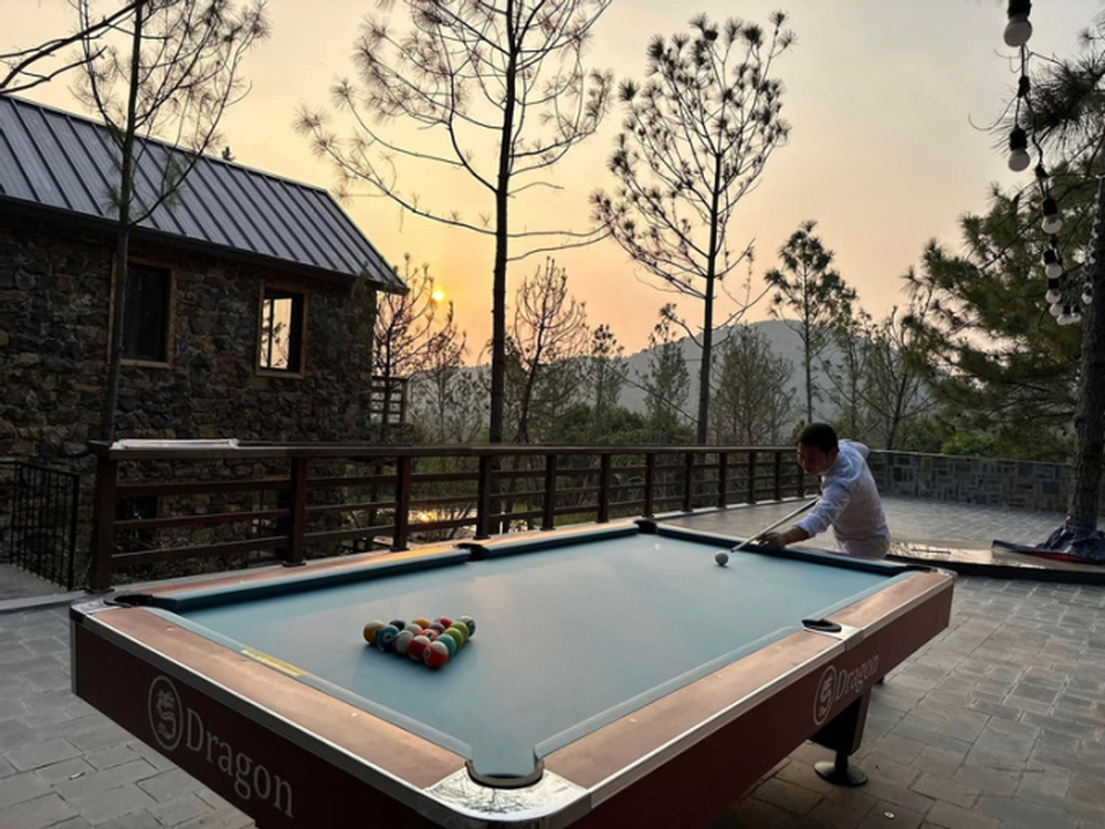3 căn biệt thự bề thế và cuộc sống điền viên của ông hoàng nhạc đỏ Trọng Tấn bên bà xã tài giỏi - Ảnh 9.