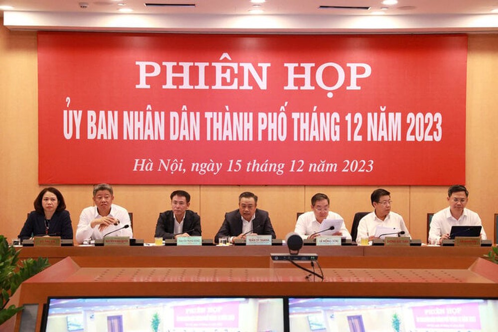 Hà Nội xem xét lấy phiếu tín nhiệm đối với các Phó Chủ tịch UBND thành phố - Ảnh 1.