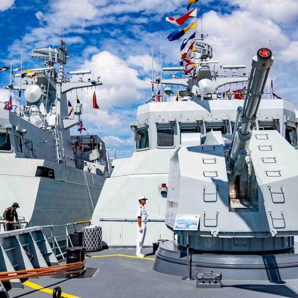Chiến hạm Trung Quốc huấn luyện hải quân Campuchia tại quân cảng Ream - Ảnh 1.