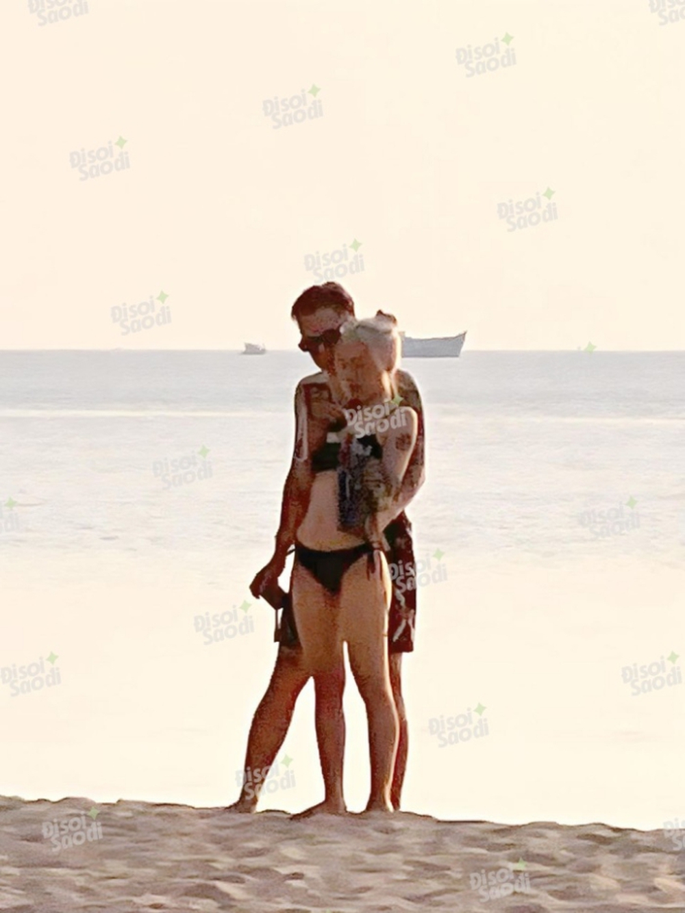 ĐỘC QUYỀN ảnh và clip: Tóm gọn Phương Ly - Andree hẹn hò, hôn nhau trên bãi biển Phú Quốc - Ảnh 11.
