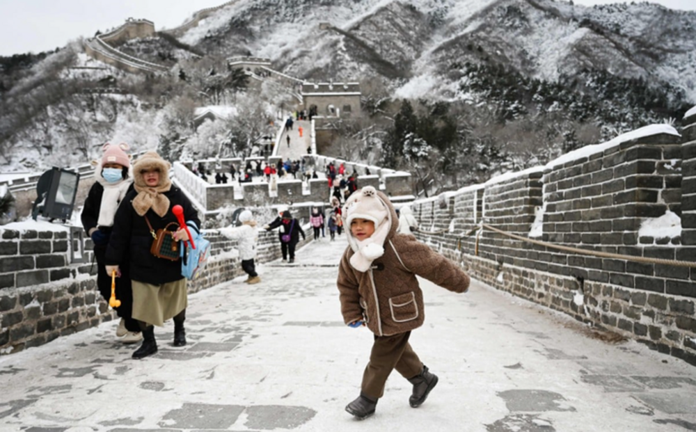 Giá rét kỷ lục ở Trung Quốc: Trong tủ lạnh còn ấm hơn bên ngoài - Ảnh 1.
