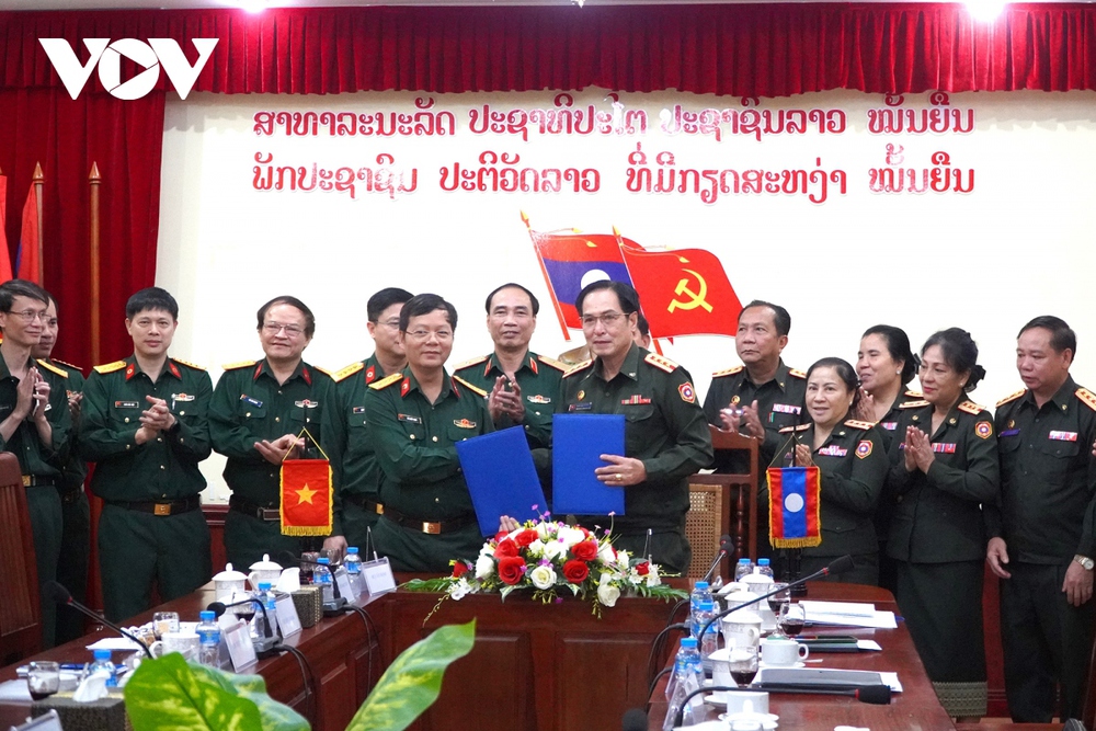 Việt Nam giúp Lào thực hiện kỹ thuật ghép thận - Ảnh 1.