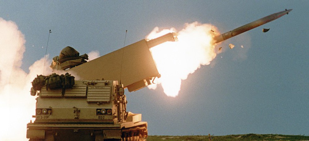 Nga khắc chế vũ khí chính xác của Mỹ trên chiến trường Ukraine - Ảnh 1.