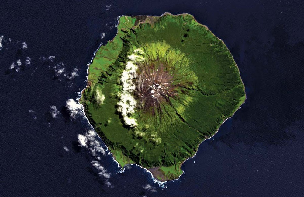 Tristan da Cunha: Khu định cư xa xôi và cô độc nhất thế giới! - Ảnh 2.