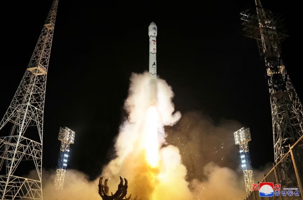 Triều Tiên tuyên bố can thiệp vào vệ tinh của nước này là tuyên chiến - Ảnh 1.