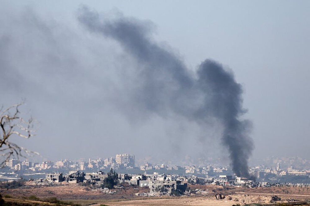 Israel tấn công sở chỉ huy Hamas ngay sau lệnh ngừng bắn kết thúc - Ảnh 1.