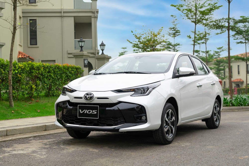 Toyota Vios giảm mạnh gần 60 triệu, chạy đua doanh số với Huyndai Accent - Ảnh 1.