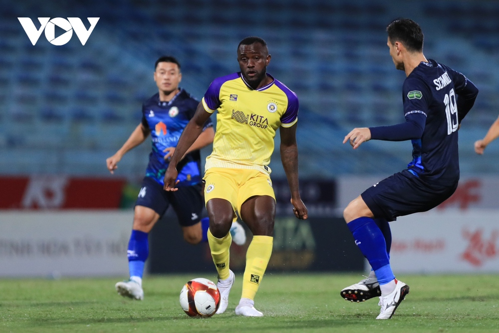 Tấn Trường lý giải nguyên nhân Hà Nội FC thua Bình Định - Ảnh 1.